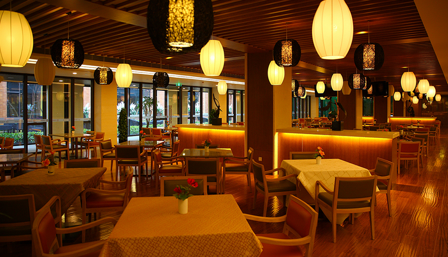 食街:家常小吃的餐廳