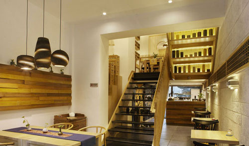原生態餐飲店樓梯裝修設計案例效果圖