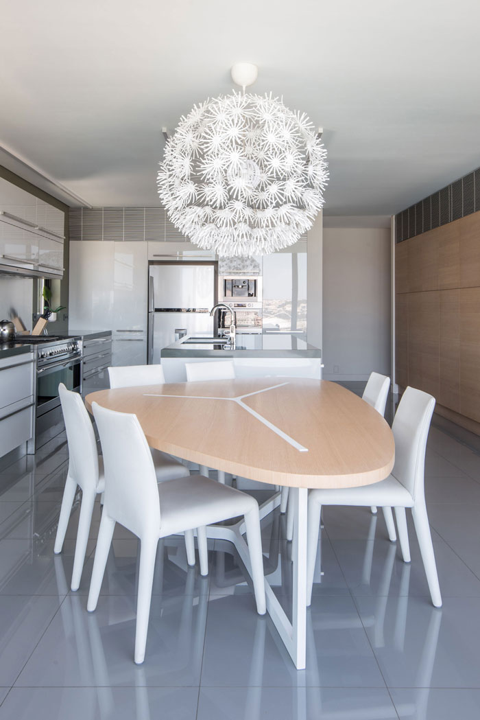 藝術(shù)系別墅室內(nèi)餐廳軟裝裝修設(shè)計案例效果圖