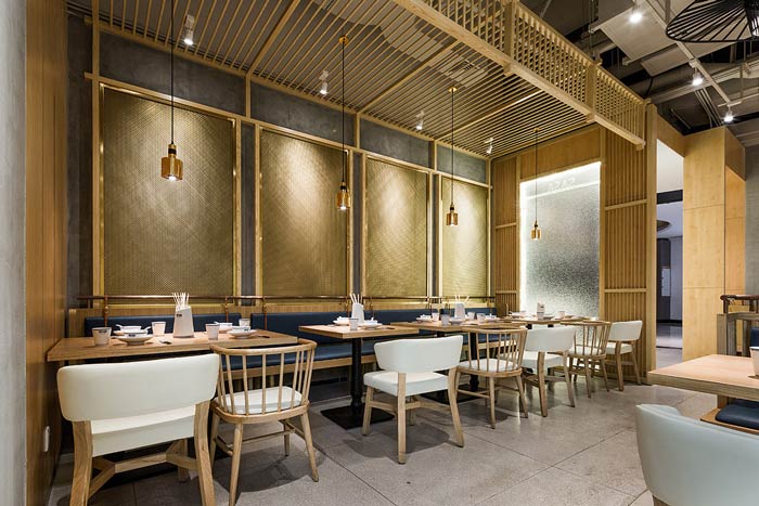 串串香小吃店屋檐餐區(qū)裝修設計效果圖