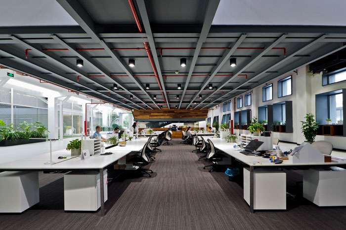 實業投資公司辦公室辦公區裝修設計效果圖