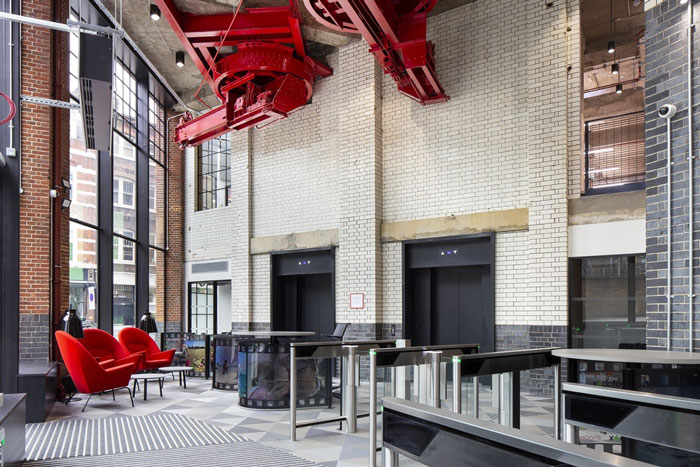 數(shù)碼公司總部辦公室一樓進(jìn)門區(qū)裝修設(shè)計(jì)效果圖