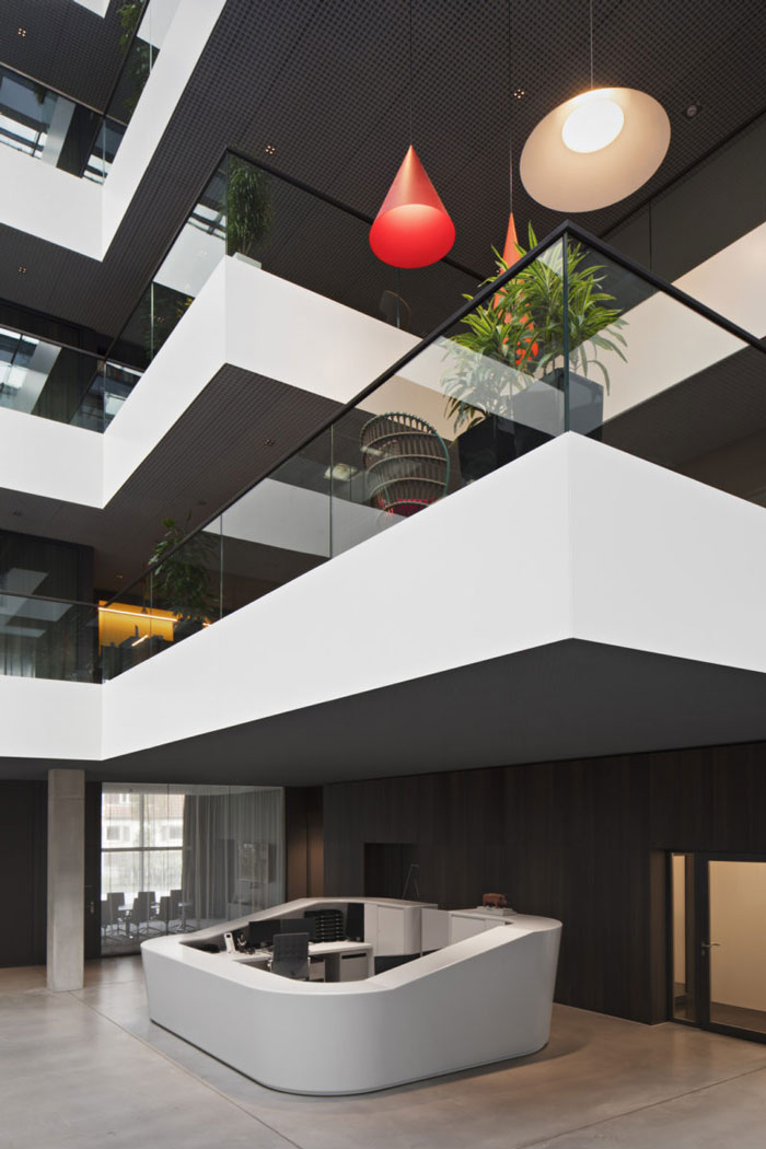 集團辦公樓前臺裝修設(shè)計效果圖