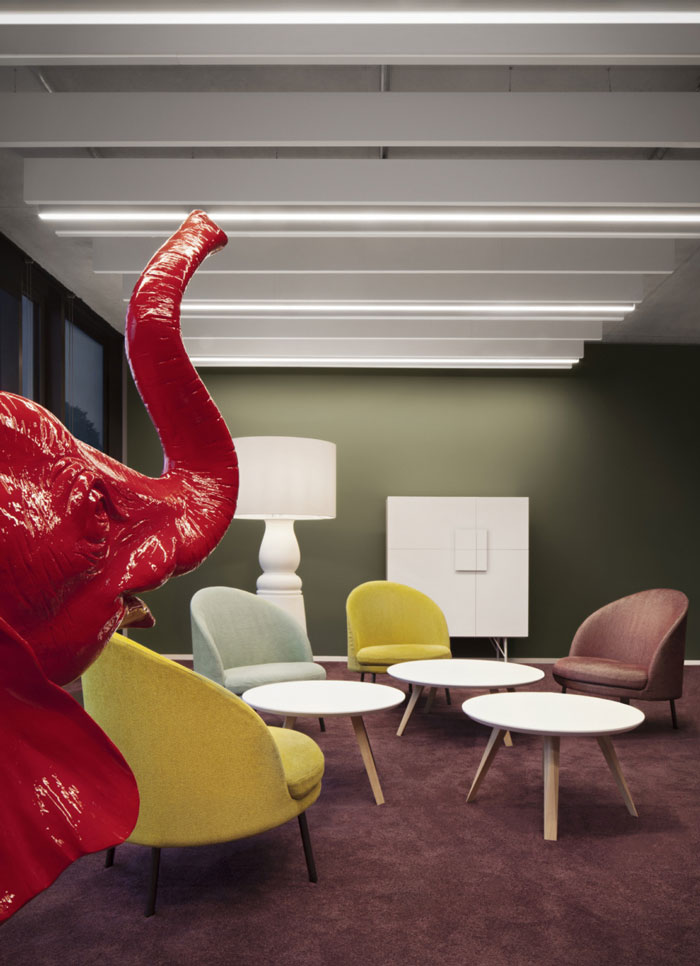 集團辦公樓討論室細節(jié)裝修設(shè)計效果圖