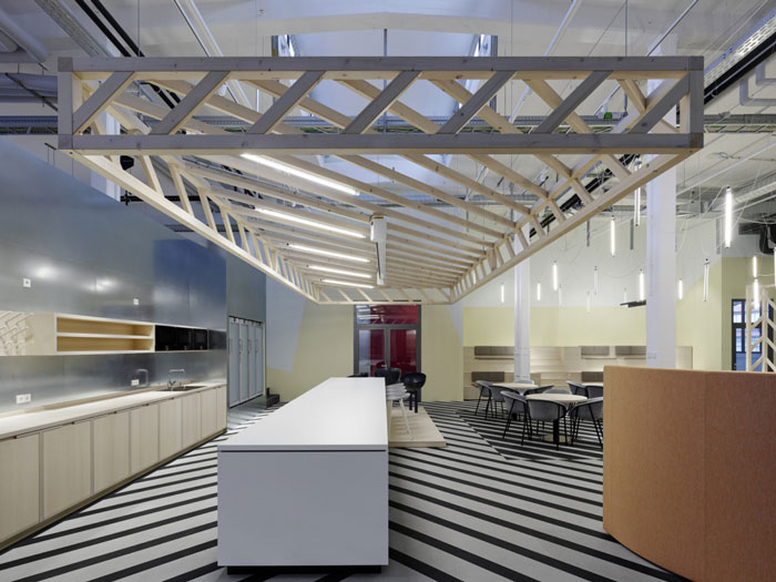 廠區(qū)辦公室茶水間裝修設(shè)計效果圖