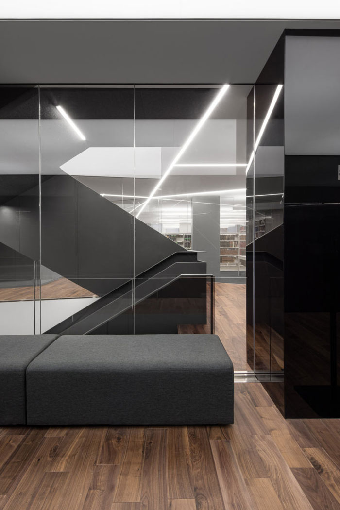 會計師事務所辦公室樓梯裝修設計效果圖