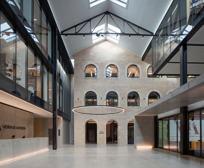 舊倉庫辦公室前臺改造裝修設(shè)計(jì)效果圖