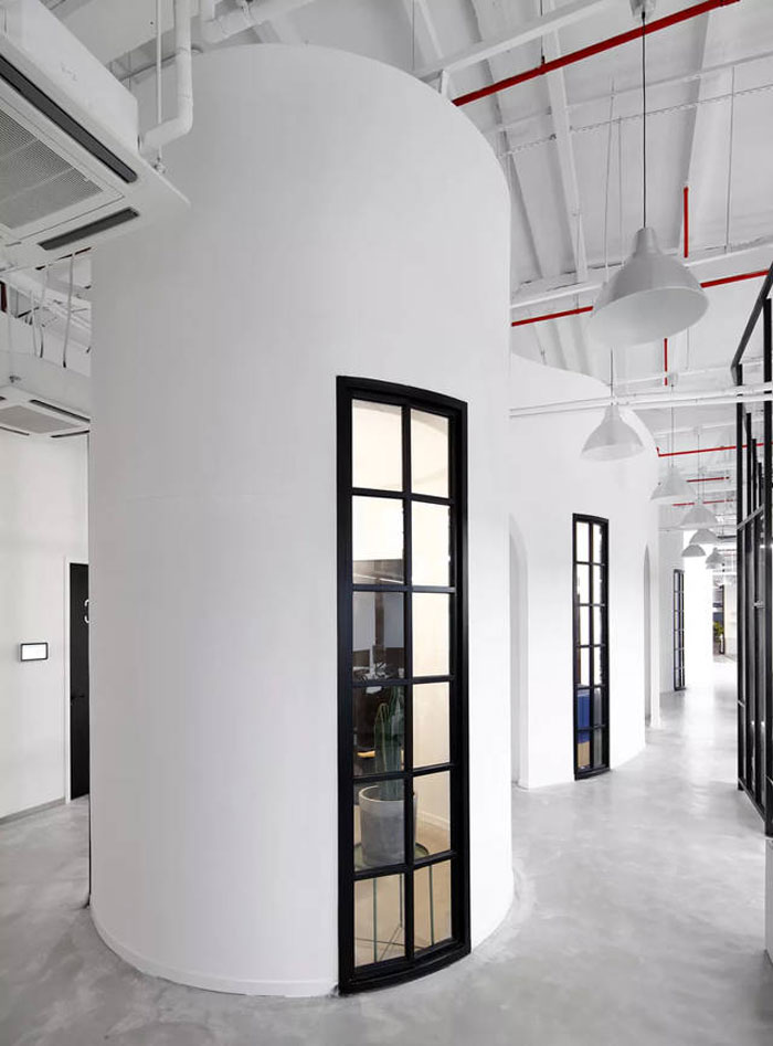 廢舊工廠改造辦公室過道裝修設計效果圖