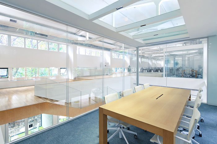 廠房辦公樓小型會議室裝修設計效果圖