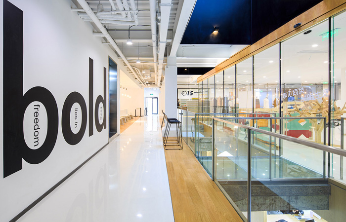 廠房改造辦公室二樓過道設(shè)計(jì)效果圖