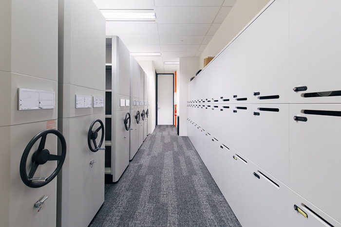 環保辦公室走廊裝修設計效果圖