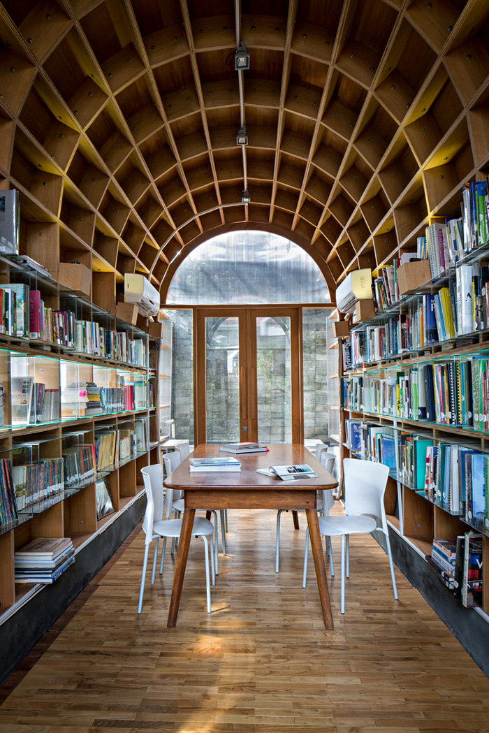 原生態(tài)辦公室閱讀室裝修設計效果圖