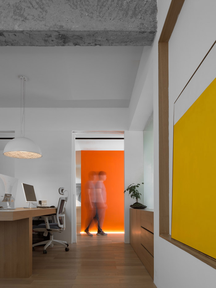 家庭式辦公室辦公區(qū)裝修設計效果圖