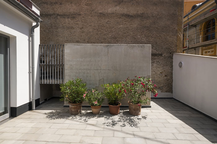 舊廠房改造辦公室陽臺裝修設計效果圖